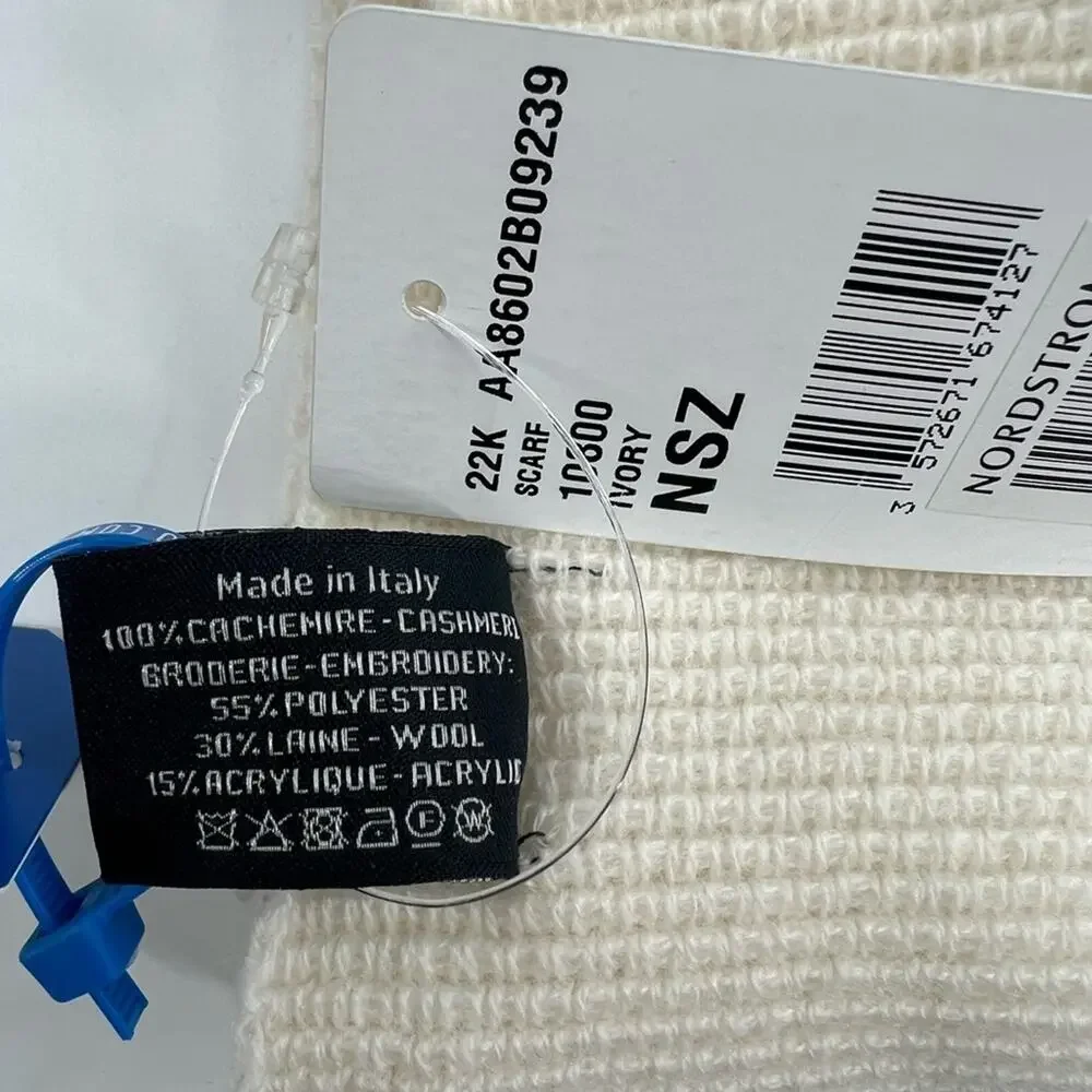 NWT Chanel Ivory‎ Tweed Spell out cashmere scarf